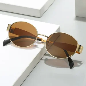 Fashionable Taste and Comfort in One! These high-quality UV400 sunglasses with metal and PC frames provide you with the perfect wearing experience.